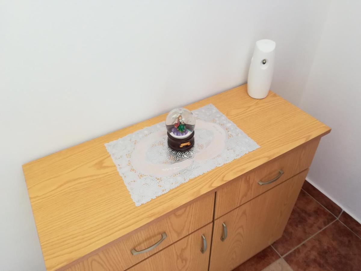 Apartman Borosa Vir Luaran gambar